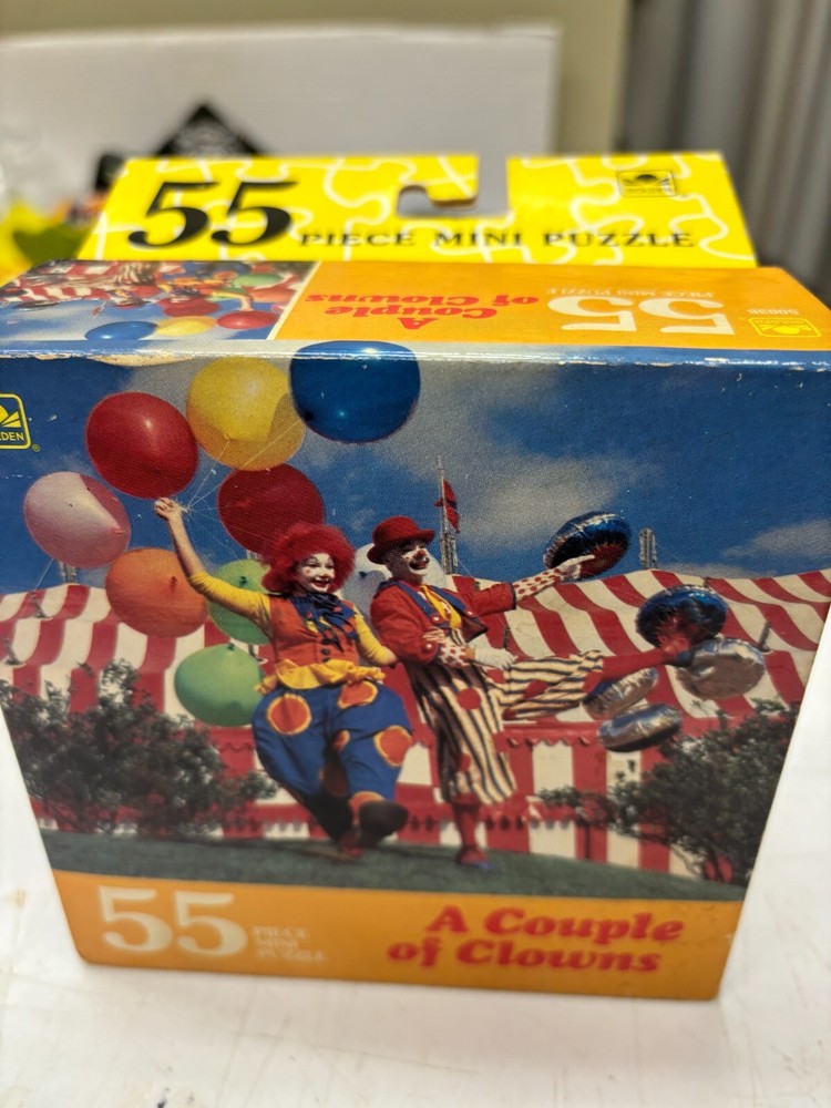 VINTAGE CIRCUS CLOWN MINI PUZZLE UNOPENED 7X9 INCHES