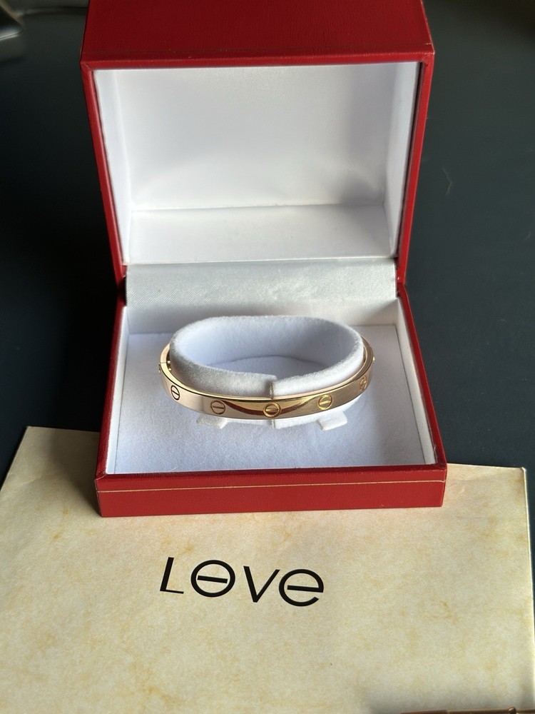 100% Authentic Cartier Love Classic Model 18K 750 Rose Gold Bracelet Size 17