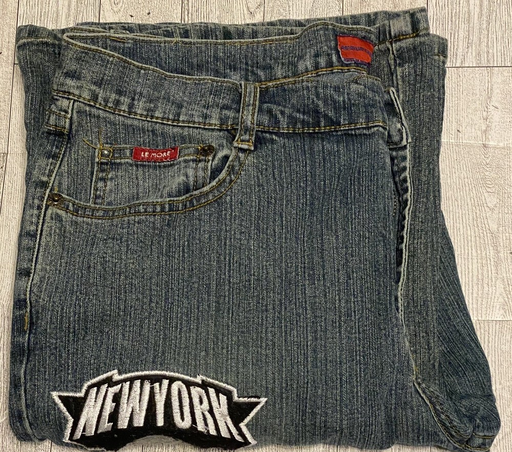 Le more Women’s  Basketball teams Patch Jeans Size 15.