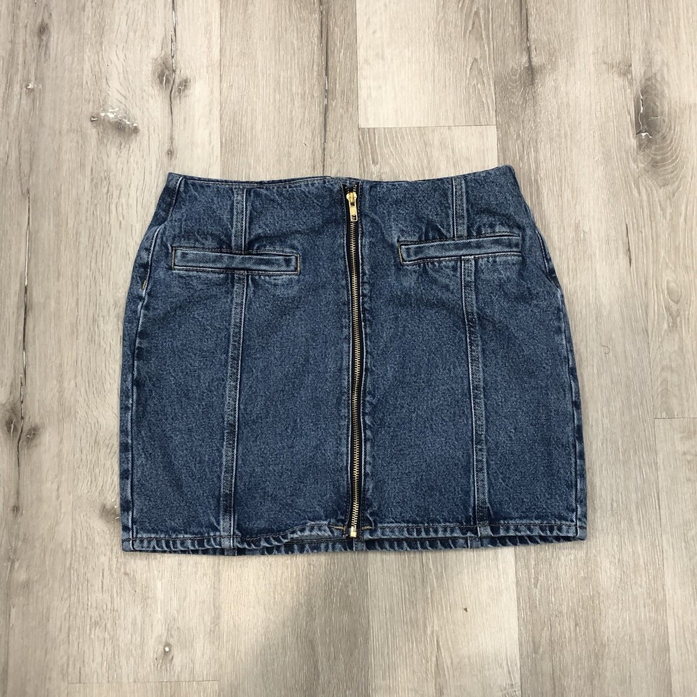 Old Navy Denim Mini Skirt Women Size 4