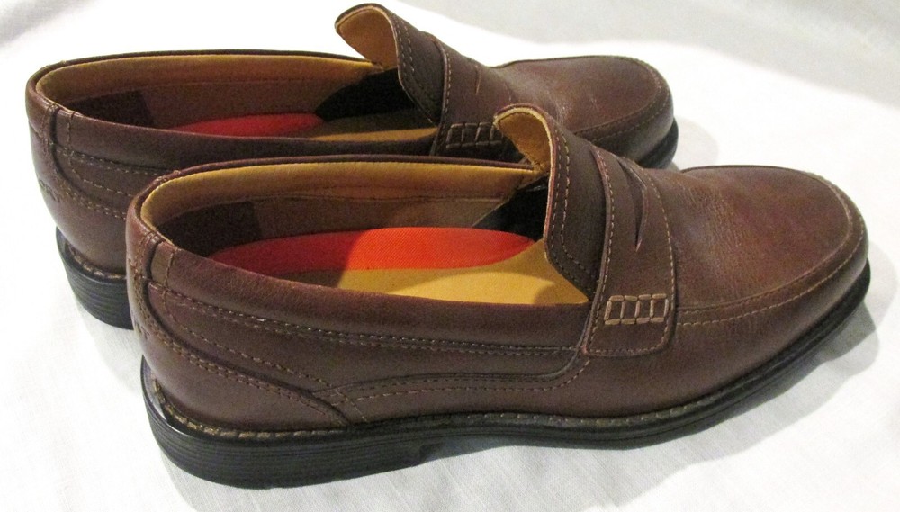 Men's 9M Rockport Walkability Brown Leather Penny Loafers