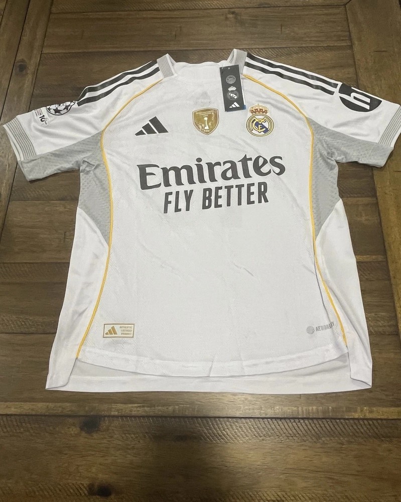 Jersey Soccer Real Madrid 25/26 Youth Size 16 (XL)