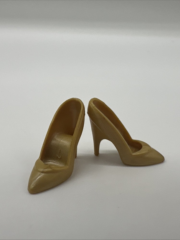 Vintage Barbie Gold High Heel Pumps Pointed Toe Shoes Doll Accessory Pair Mattel