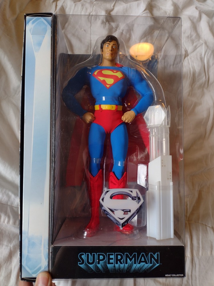 Экшн-фигурка Супермена 12 дюймов Mattel DC Universe 2009 *отсутствует чехол*