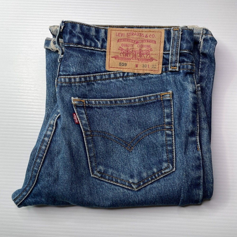 Levis 559 Bootcut Denim Jeans Womens Size 30 Waist Blue Casual Style Fashion Fit