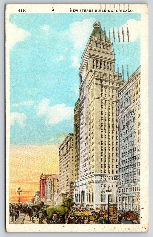 Original Old Vintage Postcard New Straus Building Chicago, Illinois 1925