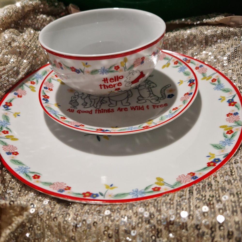 Disney Winnie the Pooh 3 Piece Dinnerware Set by George Home - Plate Bowl Side