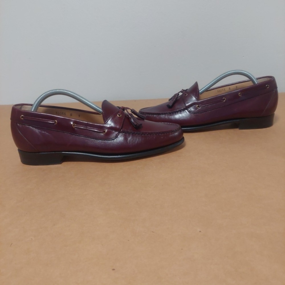 Allen Edmonds   Men's Leather Tassel Loafers red Chili SIZE 9 B