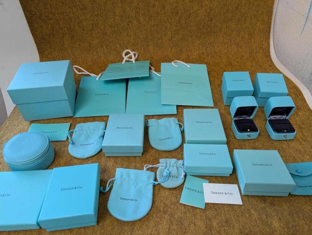 LOT Tiffany & Co. Jewelry case leather ring box set storage pouch mzmr YZ