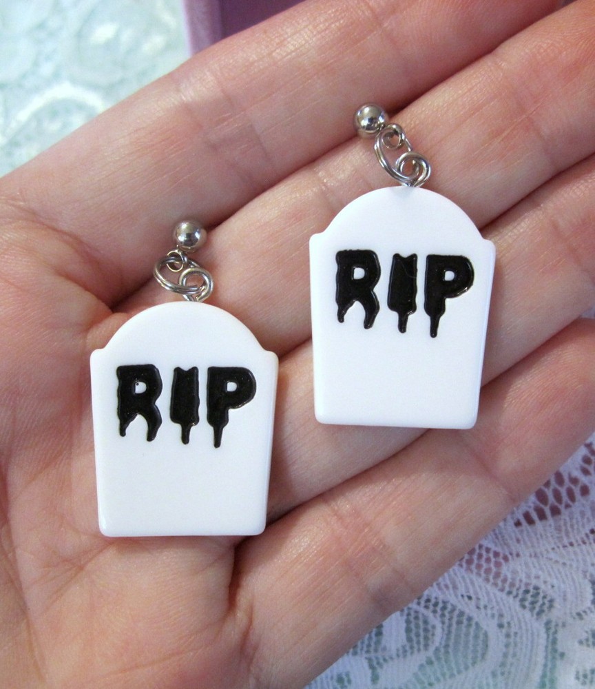 Tombstone RIP Earrings Gothic - White