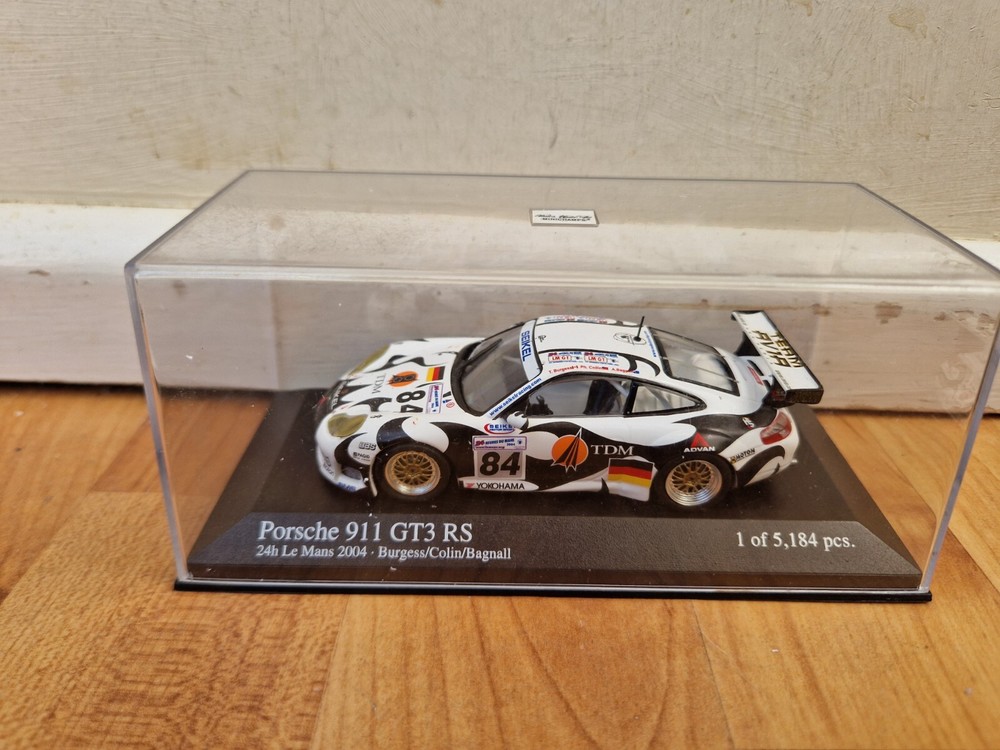 MINICHAMPS 1/43 PORSCHE 911 GT3 RS 24H LE MANS 2004 CAR BURGESS/COLIN #84