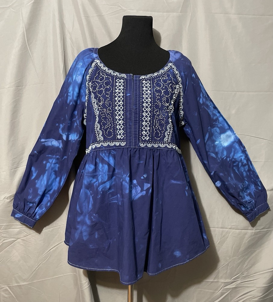 Double D Ranch Blue Watercolor Embroidered Beaded Long Sleeve Tunic Blouse Size L-image