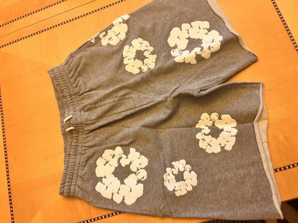 Denim Tears Cotton Wreath Shorts Grey Medium Distressed Vintage Look