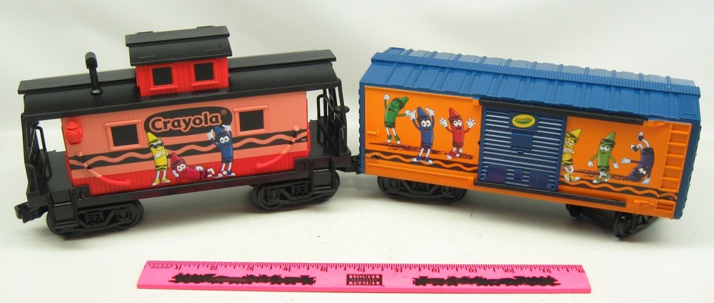 Crayola G-Gauge Lionel Train Boxcar and Caboose Add-On Set