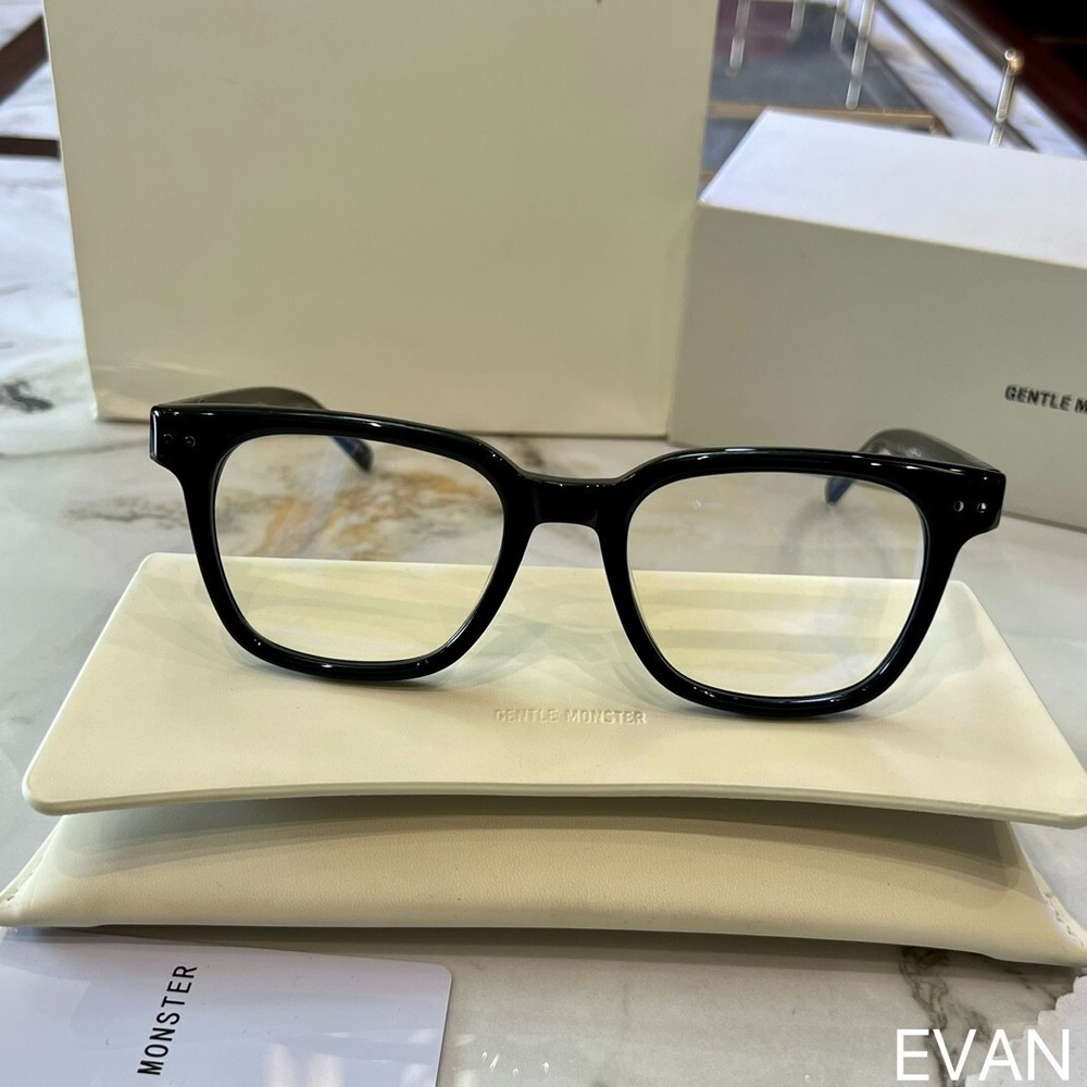 Classic black square frame glasses fashion elegant men and women the same glasse