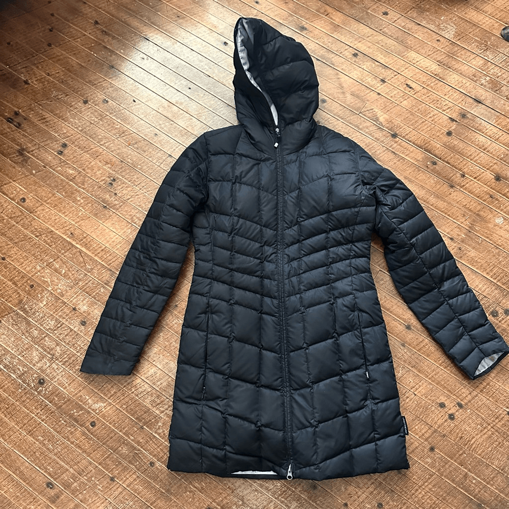 Obermeyer slim black quilted insulated puffer jacket in XS