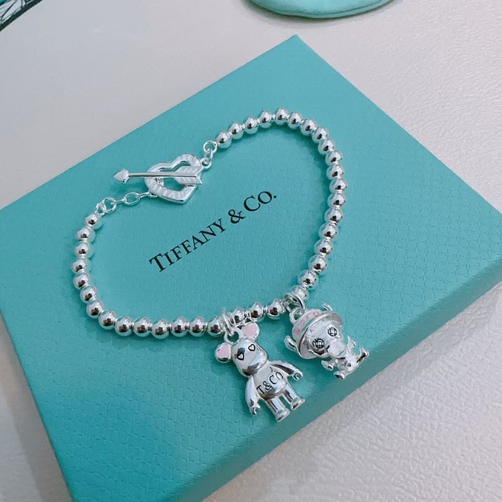 Tiffany & Co Womens Elegant Cute Pendant Charm Bracelet