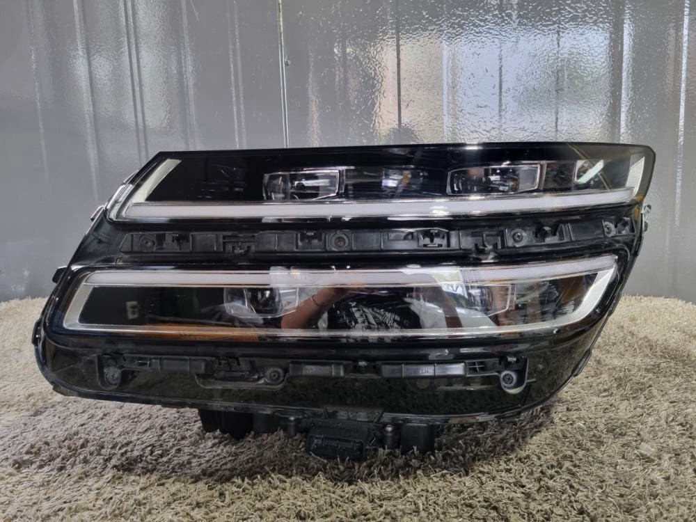 OEM 2021 2024 Genesis GV80 Left Full LED Headlight COMPLETE WITH MODULE