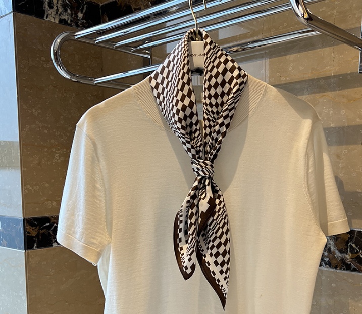 Grid Print 100% Mulberry Silk Bandanna Scarf Wrap 21