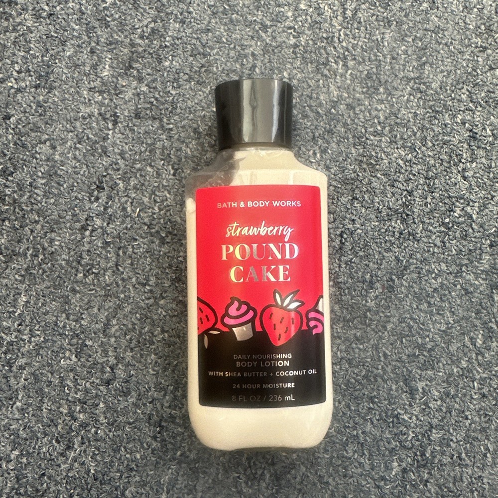 BATH & BODY WORKS~STRAWBERRY POUND CAKE Daily Nourishing Body Lotion 8 fl oz
