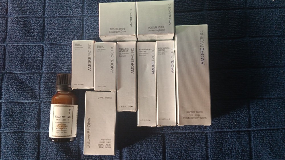 AMORE PACIFIC 10pc Lot Moisture Bound&Balancing Lot W/RARE Whal MyungElixir