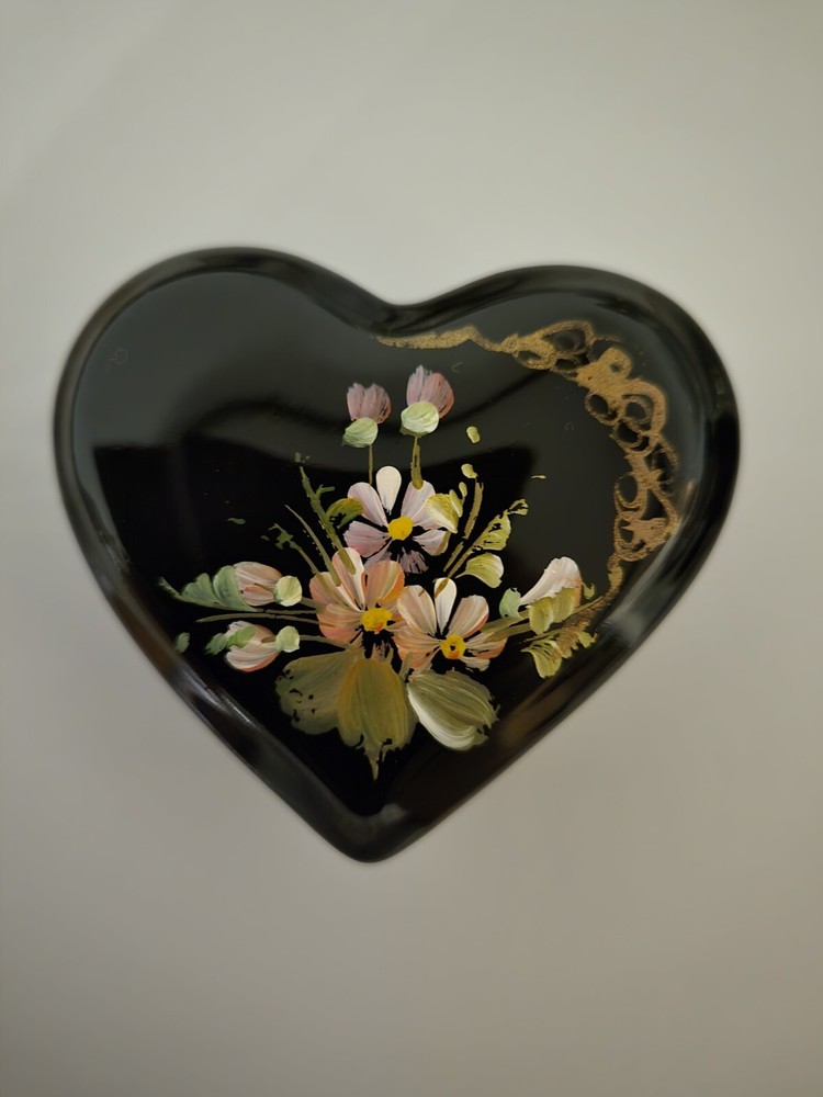 Hand Painted Porcelain Jewelry Box for Keepsakes