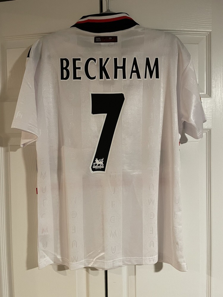 1997-99 Manchester United David Beckham #7 M Umbro Sharp Viewcam Jersey NWTs