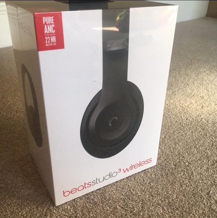 Beats Studio3 Wireless Noise Cancelling Over-Ear Headphones Matte Black