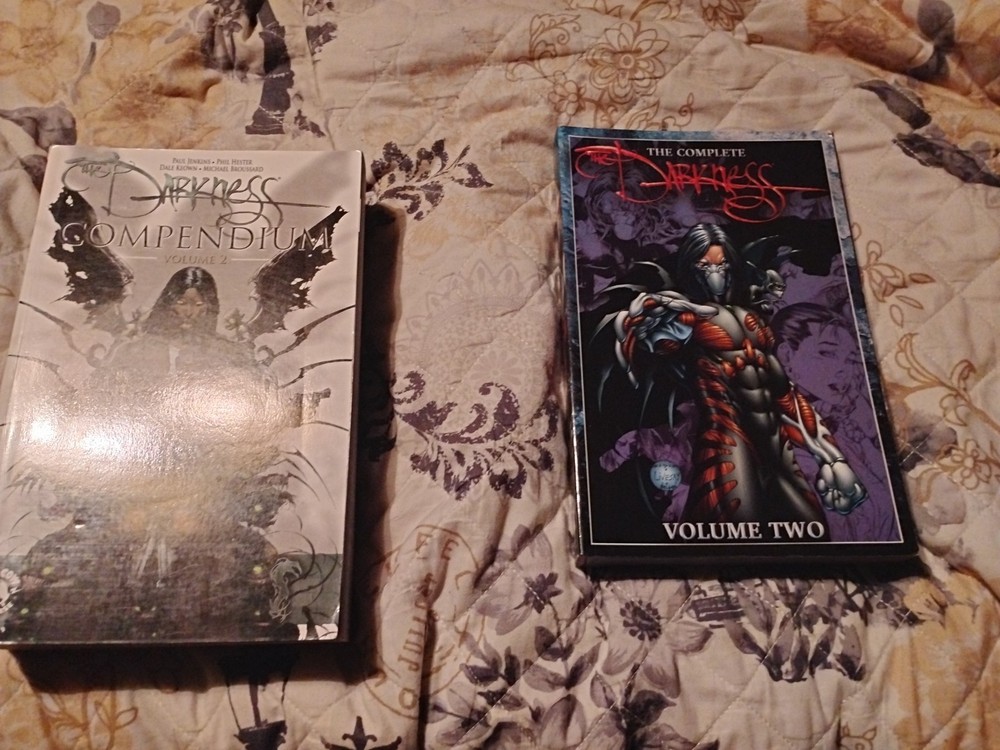 The Darkness comic book bundle