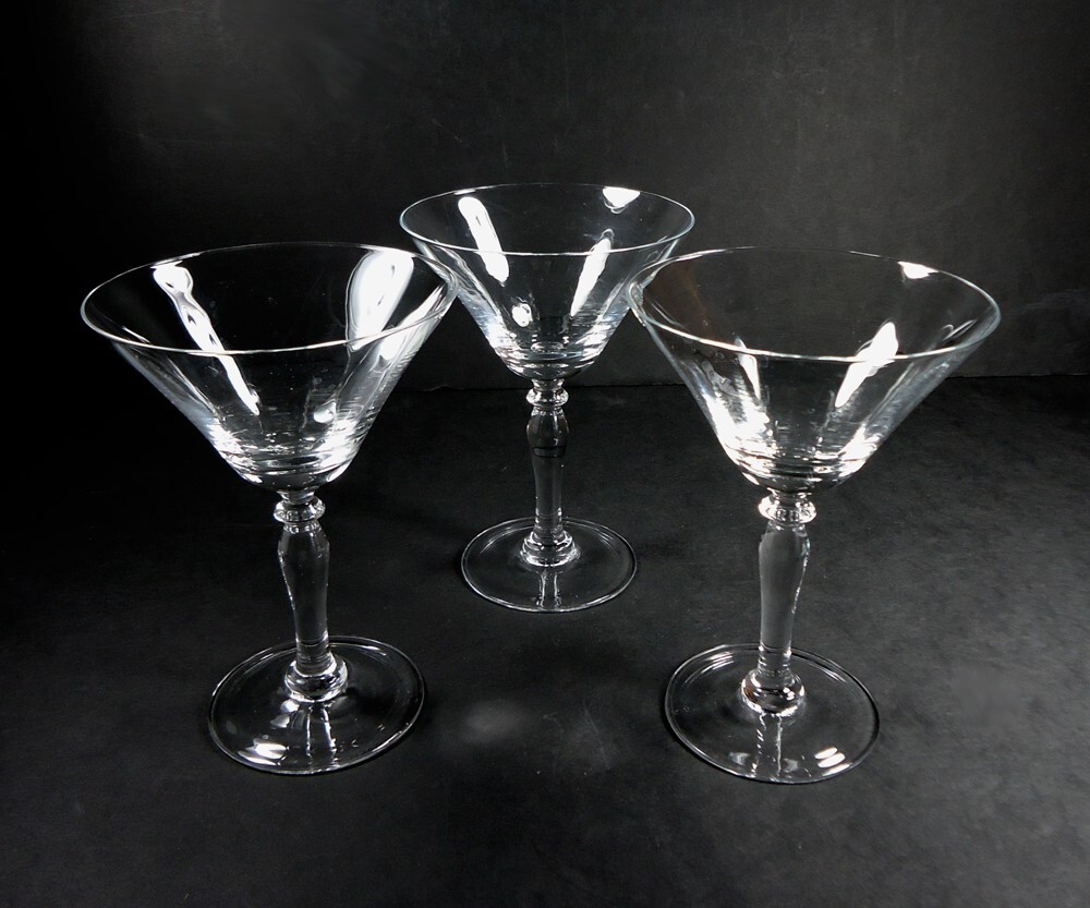 3 (three) Vintage MARTINI GLASSES Clear Crystal - 8 oz 6.5