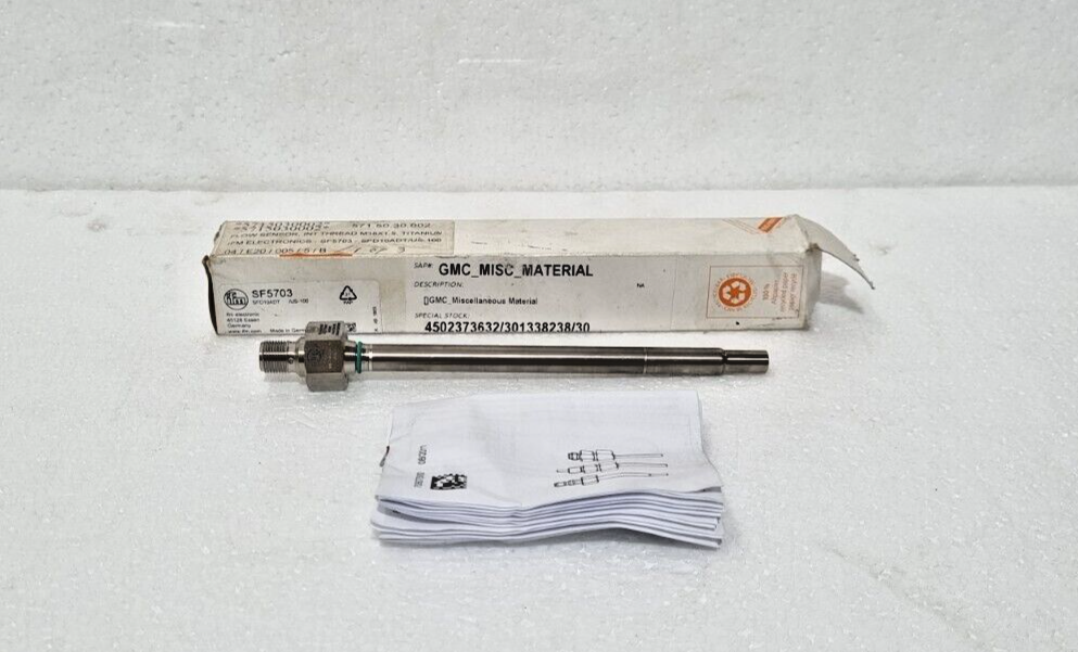 IFM SF5703, SFD10ADT/US-100 FLOW SENSOR FOR CONNECTION TO AN EVALUATION UNIT