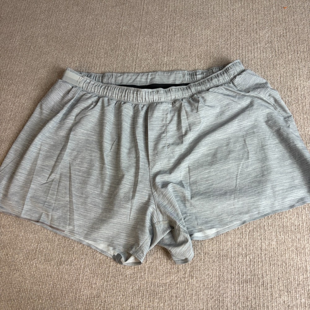 Lululemon Mens Shorts XL Solid Lined 4