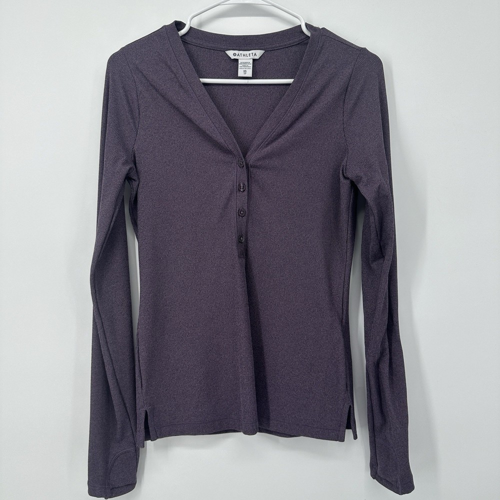 Athleta Uptempo Ribbed Henley Long Sleeve Shirt Womens Size XS Purple Top