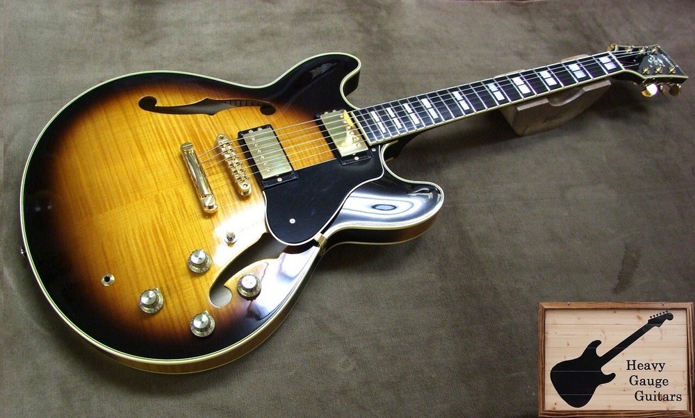 2016 Yamaha SA-2200 Electric Guitar with Classic Design and Tone