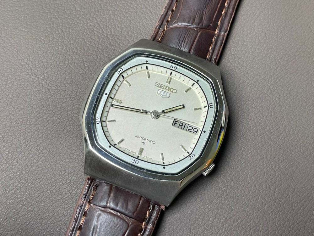 Vintage Seiko 5 Automatic 7009-5840 Cream Dial 37mm Men's Watch