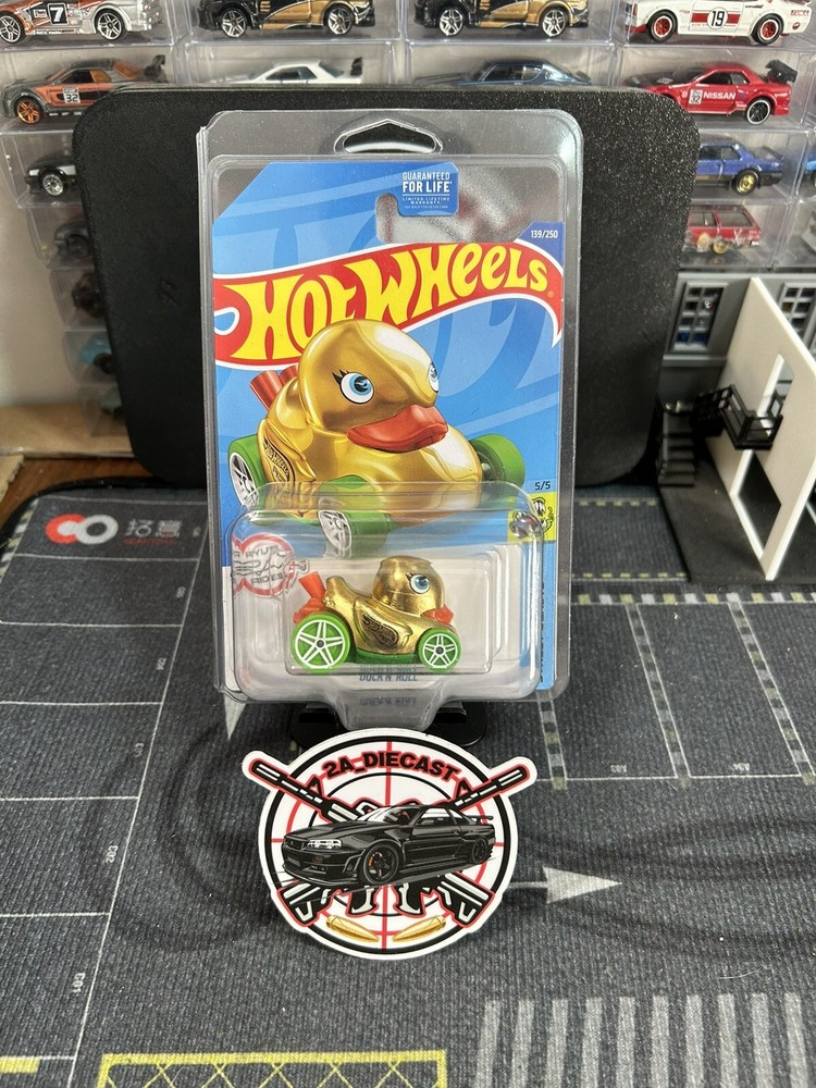 Hot Wheels Gold Duck N Roll Treasure Hunt Street Beasts Rare Car
