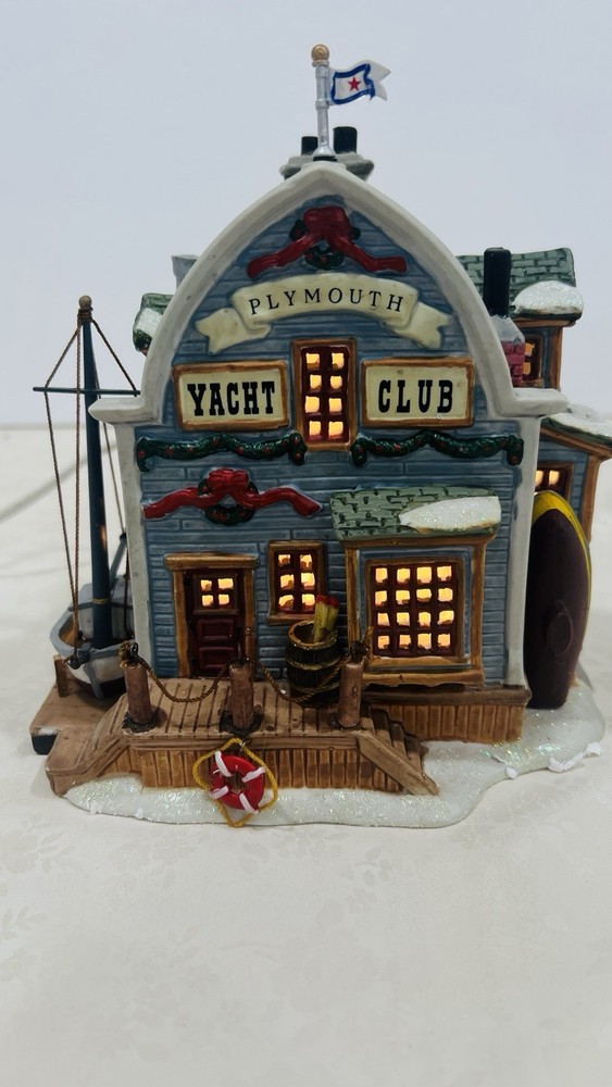 Lemax  Village Collectibles “Plymouth Yacht Club”  15592 Retired 2001 NEW !!