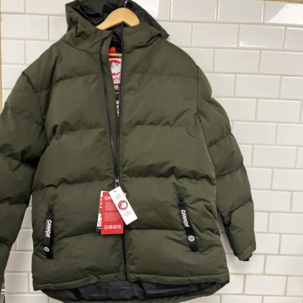 New Canada Weather Gear Men’s Size L Dark GreenMSRP $260