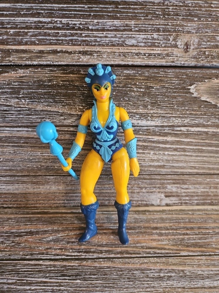 Evil Lyn 100% Complete Vintage MOTU He-Man Masters 1981 Mattel Figure