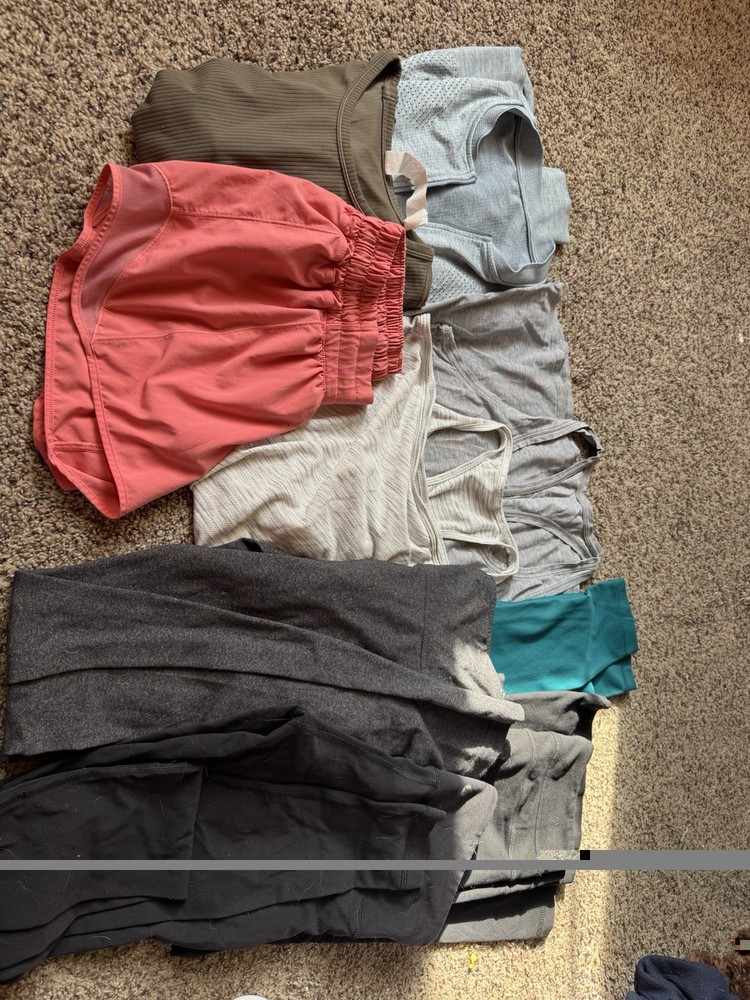 Lululemon Size 6 Lot
