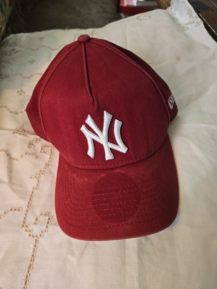 Yankees Red Faded 9forty New Era Baseball Cap