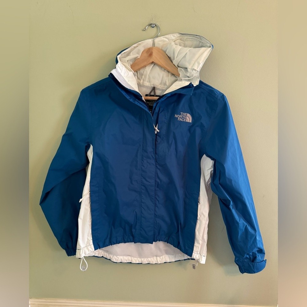 North Face waterproof insulated winter jacket for men and women