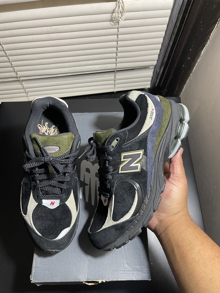 New Balance 2002R Chinese New Year - Year Of The Ox Size 8 Good Condition-image