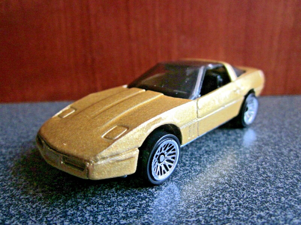Hot Wheels 1980 Chevrolet Corvette, Gold Metallic, 1:64; Loose