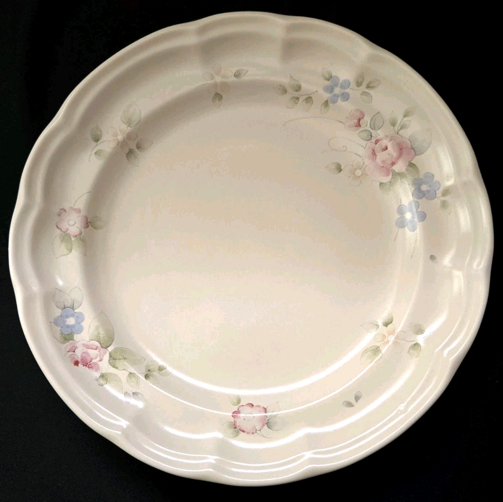 Pfaltzgraff Tea Rose Luncheon Plates Set of 4 9.25 Inch China Dishes