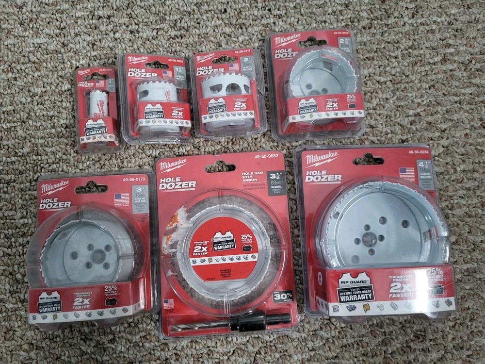 Lot Of 7 Milwaukee Hole Dozer Bi-Metal Hole Saw,Different Sizes With 1 Arbor 4½