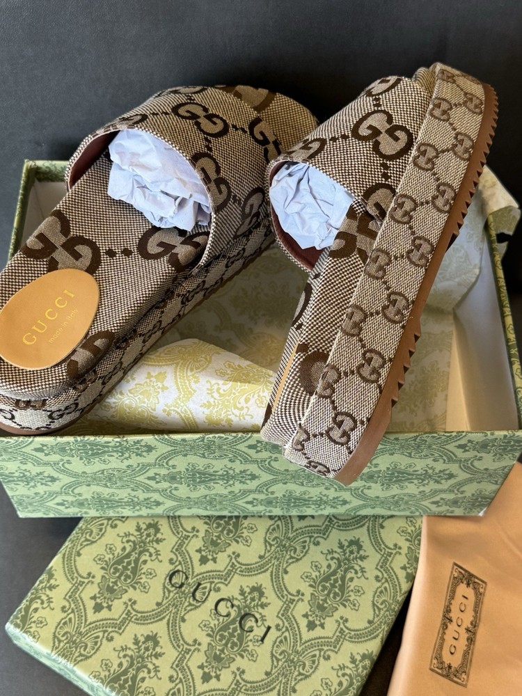 Gucci Women's Angelina GG Maxi Platform Slide Sandals Size 41