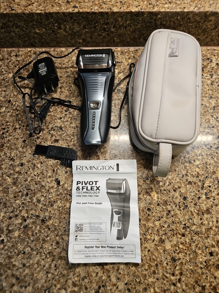 Remington Pivot & Flex Shaver F-5800 Rechargeable with case and manual