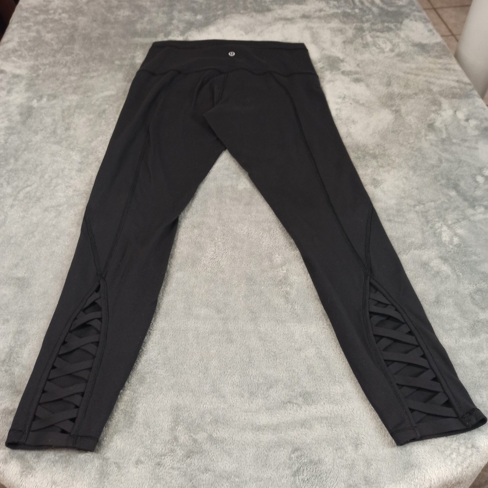 Black Lululemon Yoga Leggings for Women Size 8 - Athletic & Casual