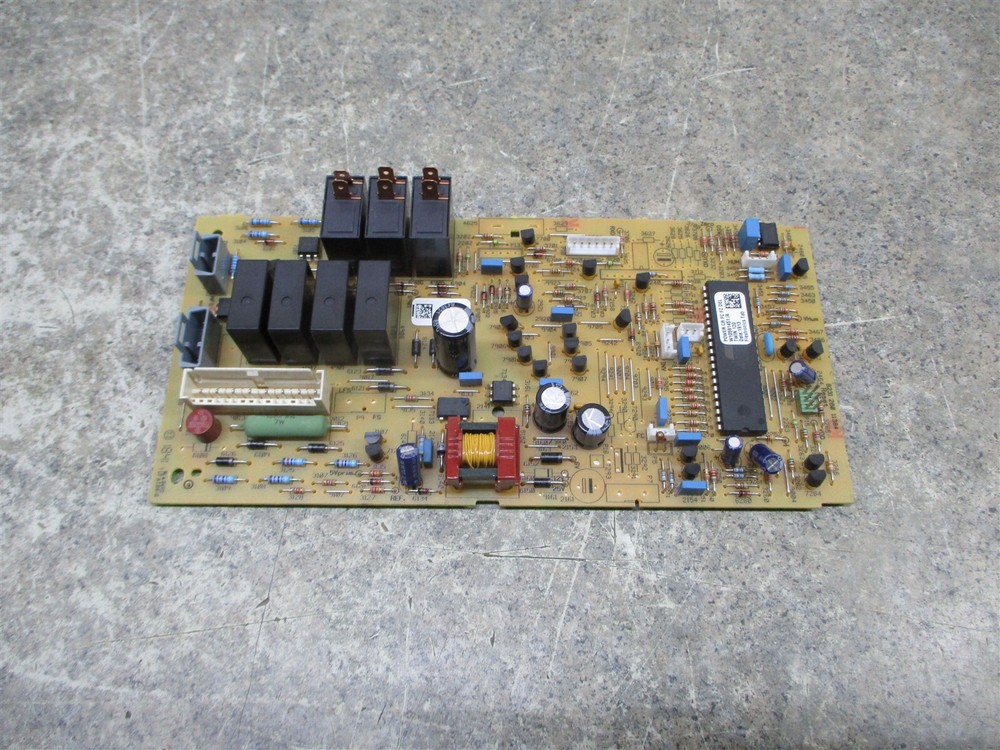 Whirlpool Microwave Oven Control Board AMW105 8.25 x 4 Inches